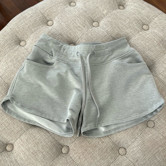 Hylete women’s workout shorts - Picture 1 of 4